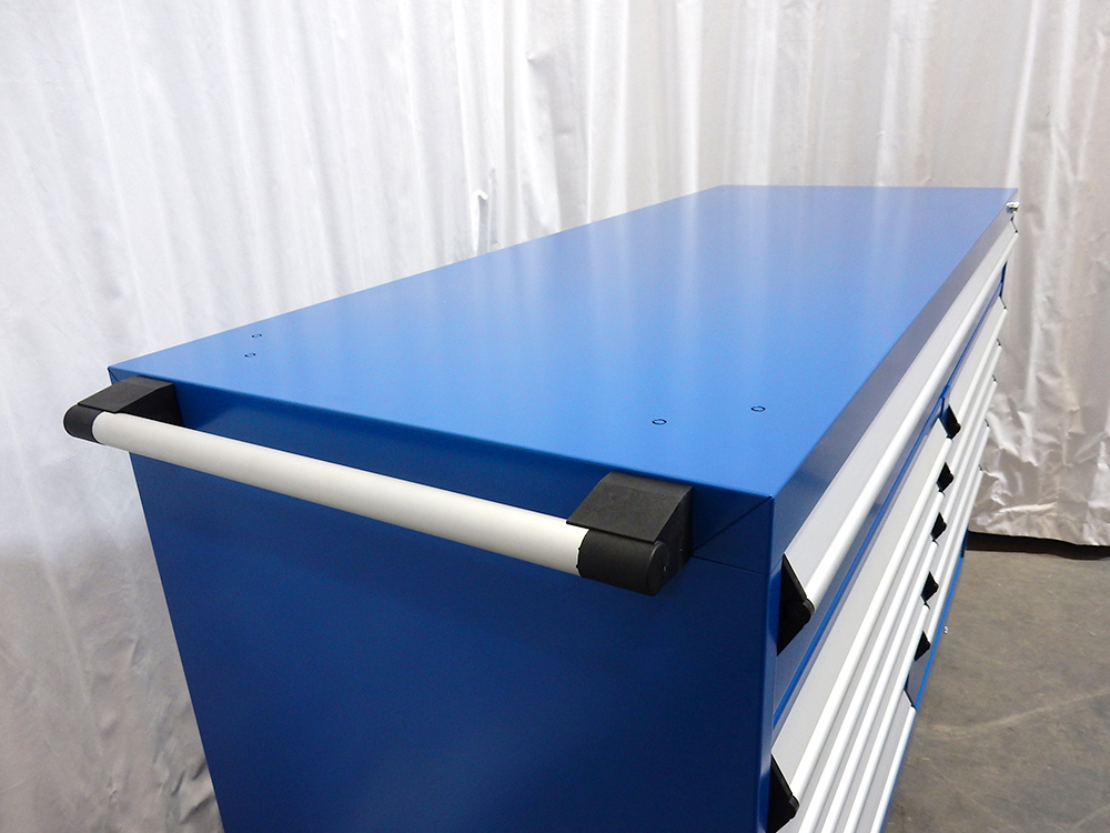 coffre à outils bleu